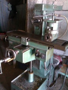 İkinci el jeneratör alım satımı iş makinesi 19 İkinci el çalışır durumda freze