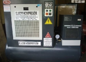 İkinci el Aluminyum ve PVC kesme makinesi 4 İkinci el vidalı Kompresör ucuz fiyata satılıktır