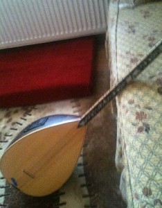 Çıkma koli 1000 adet sağlam kutu koli 19 ekolayzırlı kısa bağlama saz