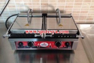 Spot sulu yemek tezgahı ikinci el 2500 TL 10 ikinci el temiz tost makinesi