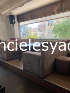 1 adet bilgisayar ve masası 3 Spot cafe koltuk takımı masa sandalye FİYATI: 2500 TL
