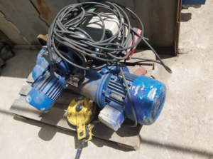 4 motorlu morse makinesi komple bakımlıdır kayış ve bilyeleri değişmiştir 3 3 ton taşıma kapasiteli sağlam vinç ikinci el caraskal yük asansörü