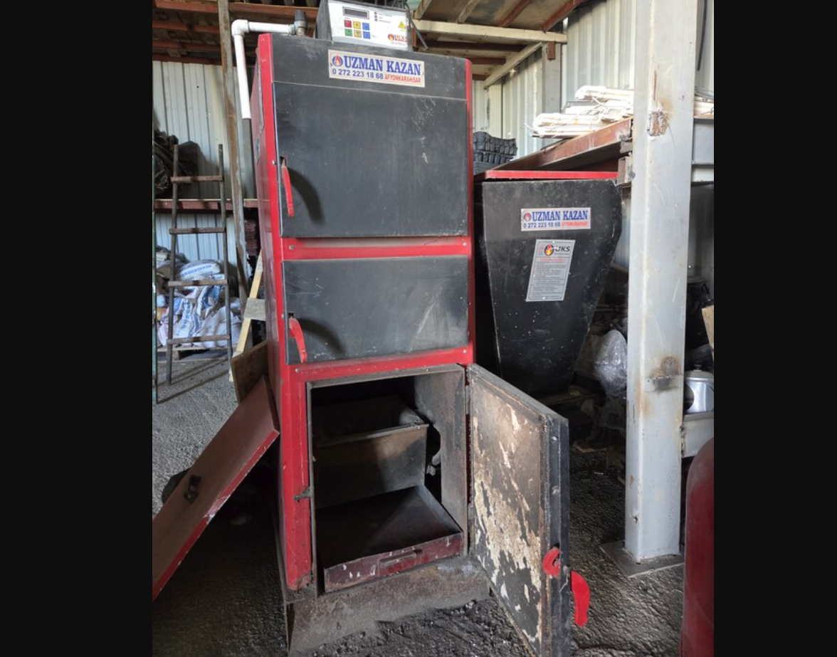 Uzman Kazan Otomatik Yuklemeli Kalorifer Kazani 1